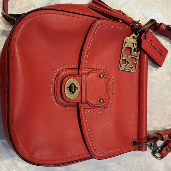 Vintage Coach Crossbody - Picture 4 of 14